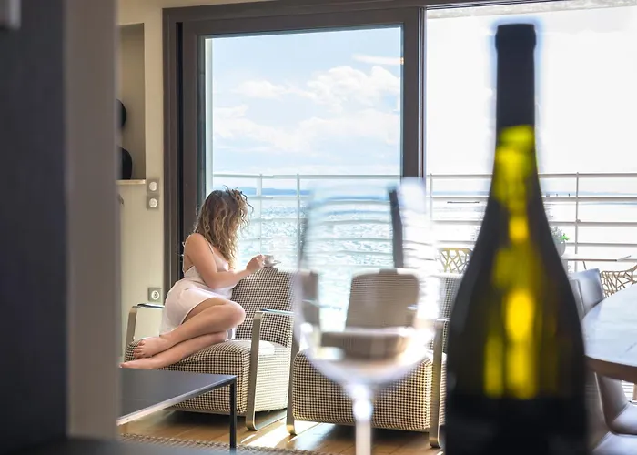 Iconic Salonica Suite Seafront