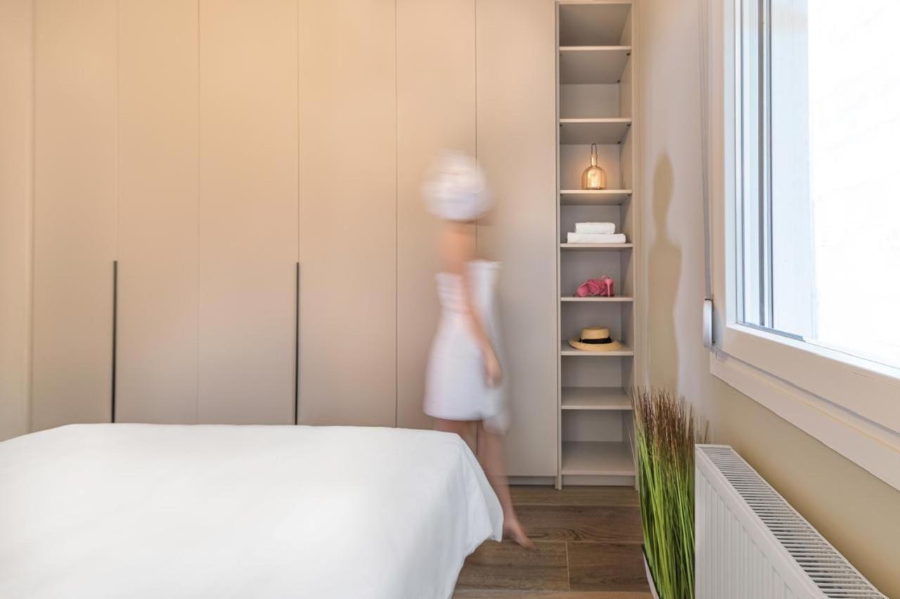 Iconic Salonica Seafront Appartement