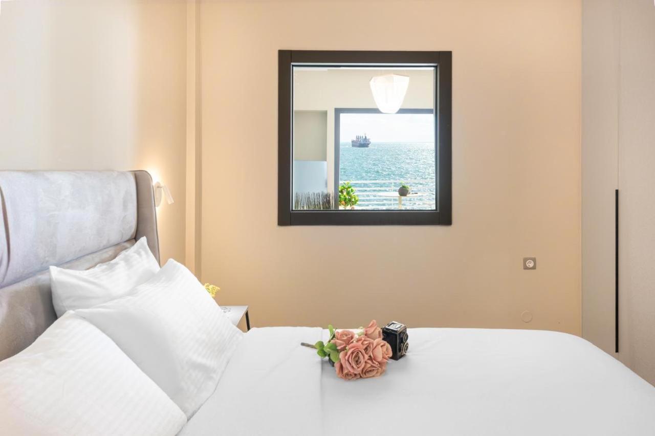 Iconic Salonica Seafront Appartement